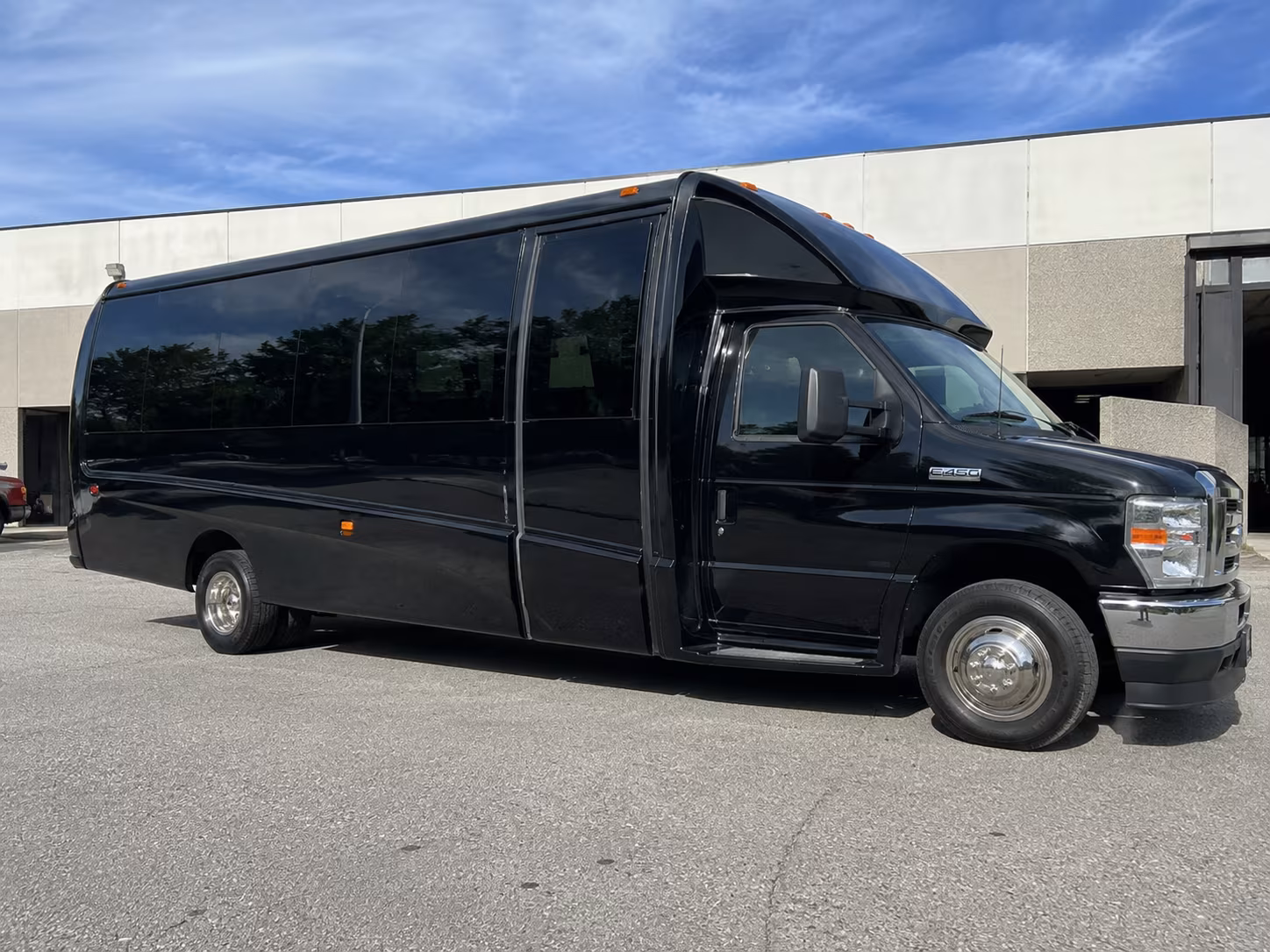 corporate retreat team building transportation to palisade wine country