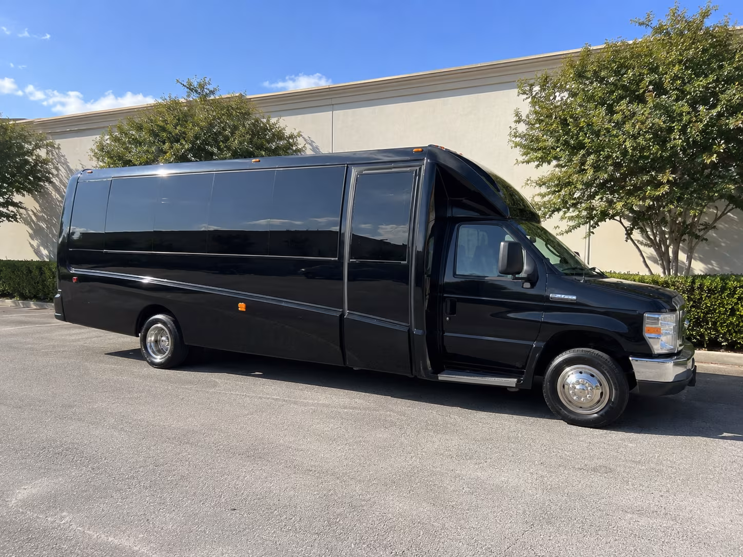 lakewood bus rentals