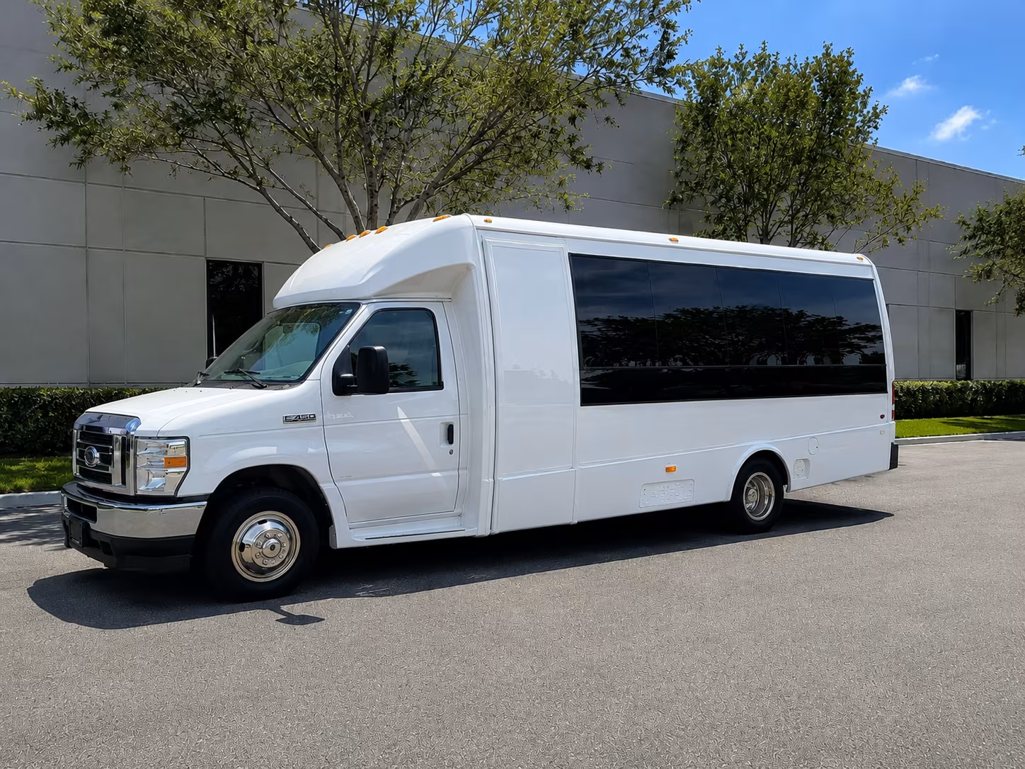 moving your whole prom group safely between venues and after parties