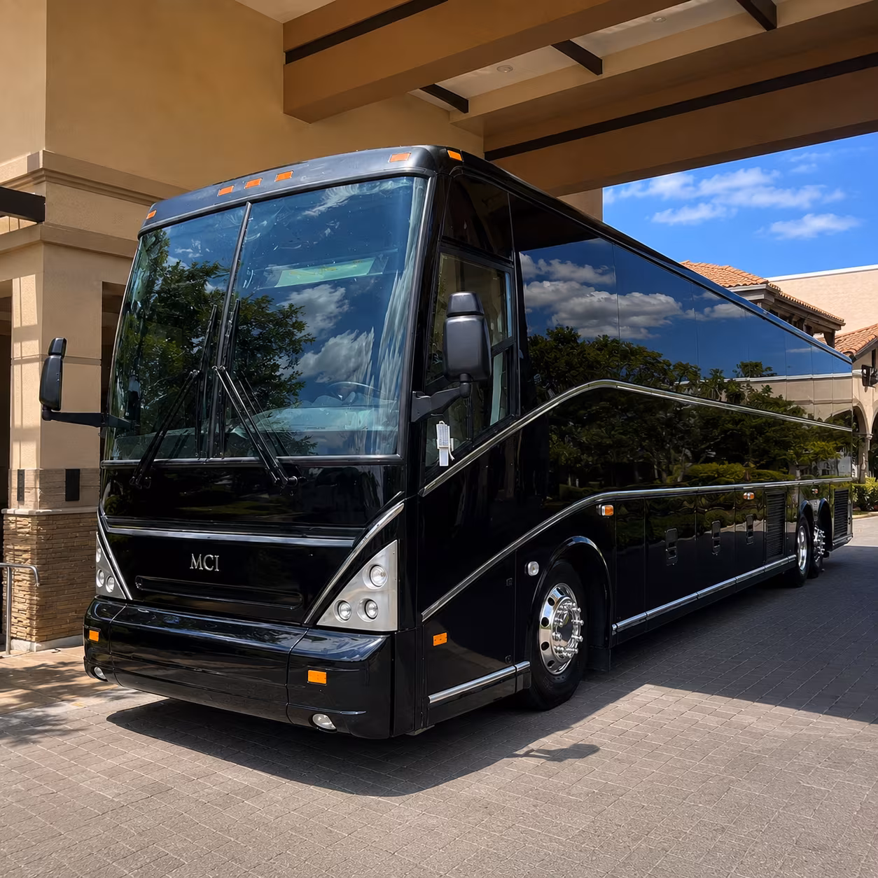 thornton charter buses for corporate transportation
