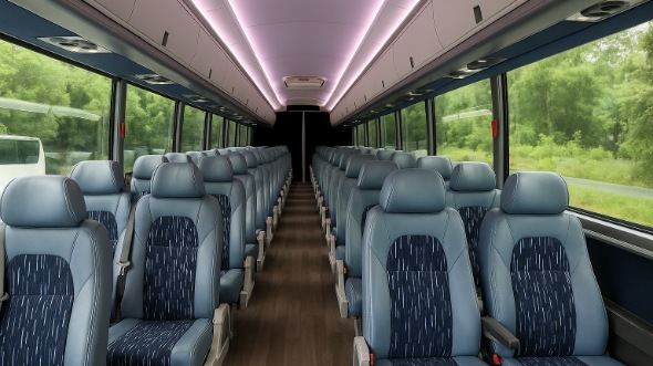 thornton 28 passenger minibus